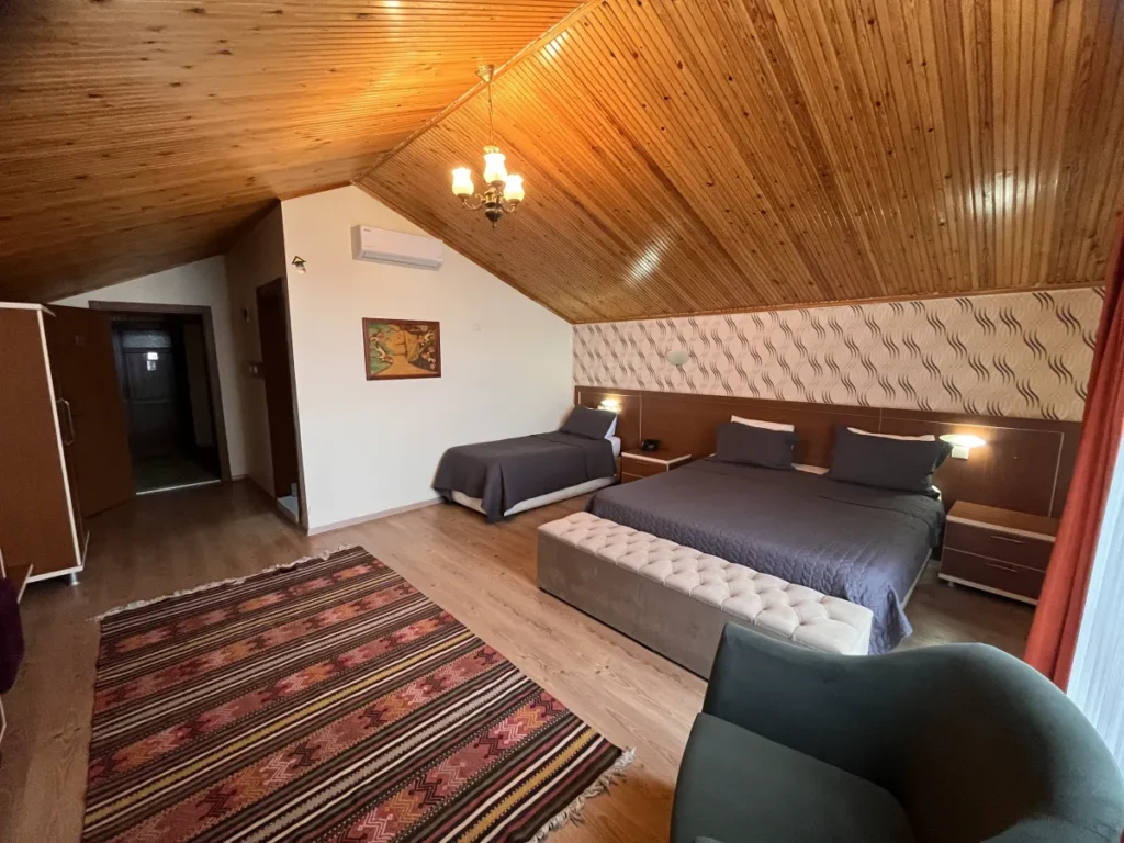 Kazdağ Göknar Otel Çatı Katı Oda