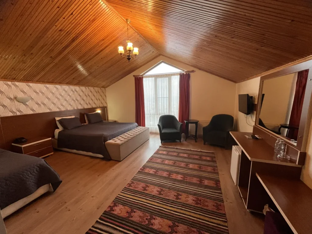 Kazdağ Göknar Otel Çatı Katı Oda