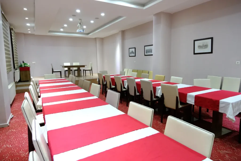 Kazdağ Göknar Otel Toplantı Salonu